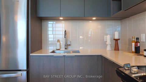 Photo 5 at 3219 - 50 Dunfield Avenue, Mount Pleasant West, Toronto