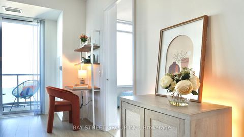 Photo 7 at 3219 - 50 Dunfield Avenue, Mount Pleasant West, Toronto