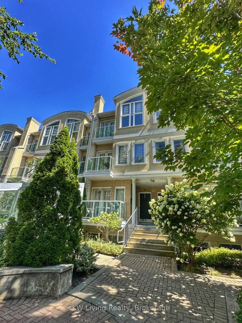 Photo 4 at 15 - 70 Byng Avenue, Willowdale East, Toronto