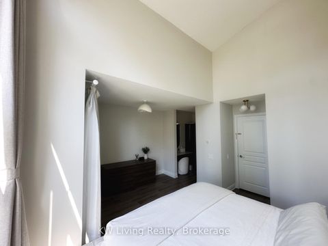 Photo 18 at 15 - 70 Byng Avenue, Willowdale East, Toronto