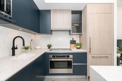 Photo 3 at TH 132 - 3020 Trailside Drive, GO Glenorchy, Oakville