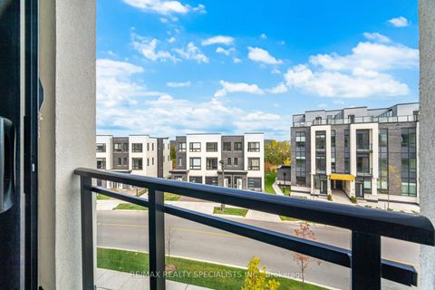 Photo 11 at TH 132 - 3020 Trailside Drive, GO Glenorchy, Oakville