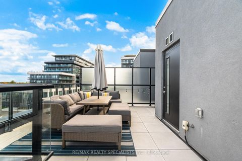 Photo 17 at TH 132 - 3020 Trailside Drive, GO Glenorchy, Oakville