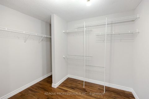 Photo 25 at 81 Millborough Crescent, West Deane, Toronto