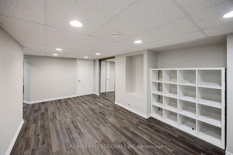 Photo 30 at 81 Millborough Crescent, West Deane, Toronto