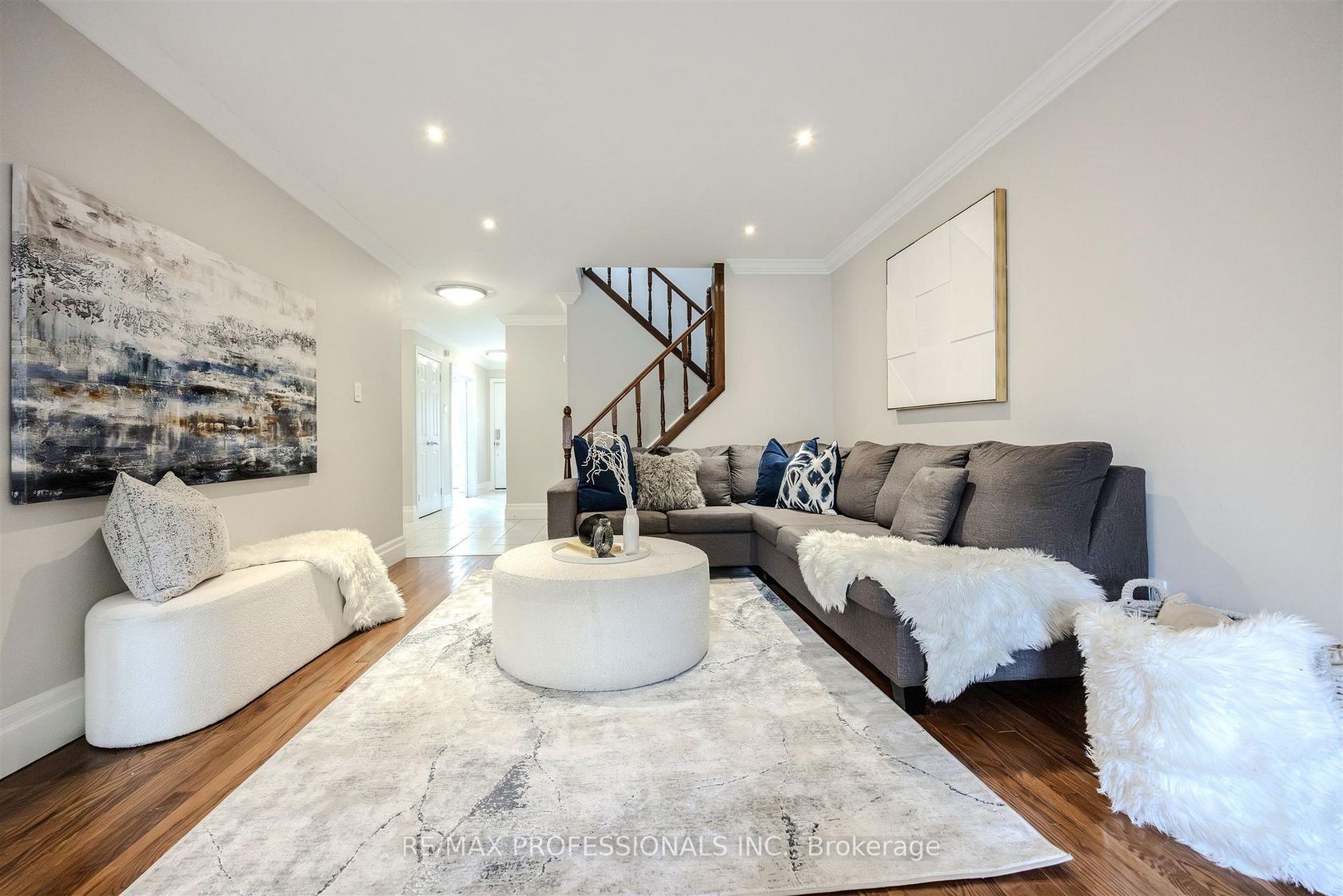 Photo 14 at 81 Millborough Crescent, West Deane, Toronto Photo 14 at 81 Millborough Crescent, West Deane, Toronto