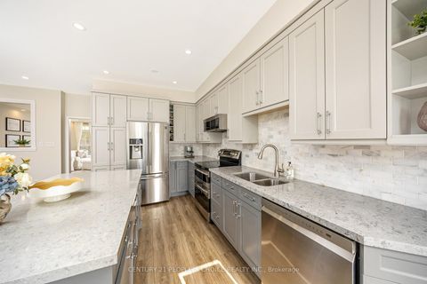 Photo 14 at 170 Roxton Road, RO River Oaks, Oakville