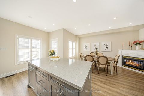 Photo 17 at 170 Roxton Road, RO River Oaks, Oakville