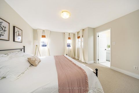 Photo 24 at 170 Roxton Road, RO River Oaks, Oakville