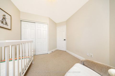 Photo 31 at 170 Roxton Road, RO River Oaks, Oakville