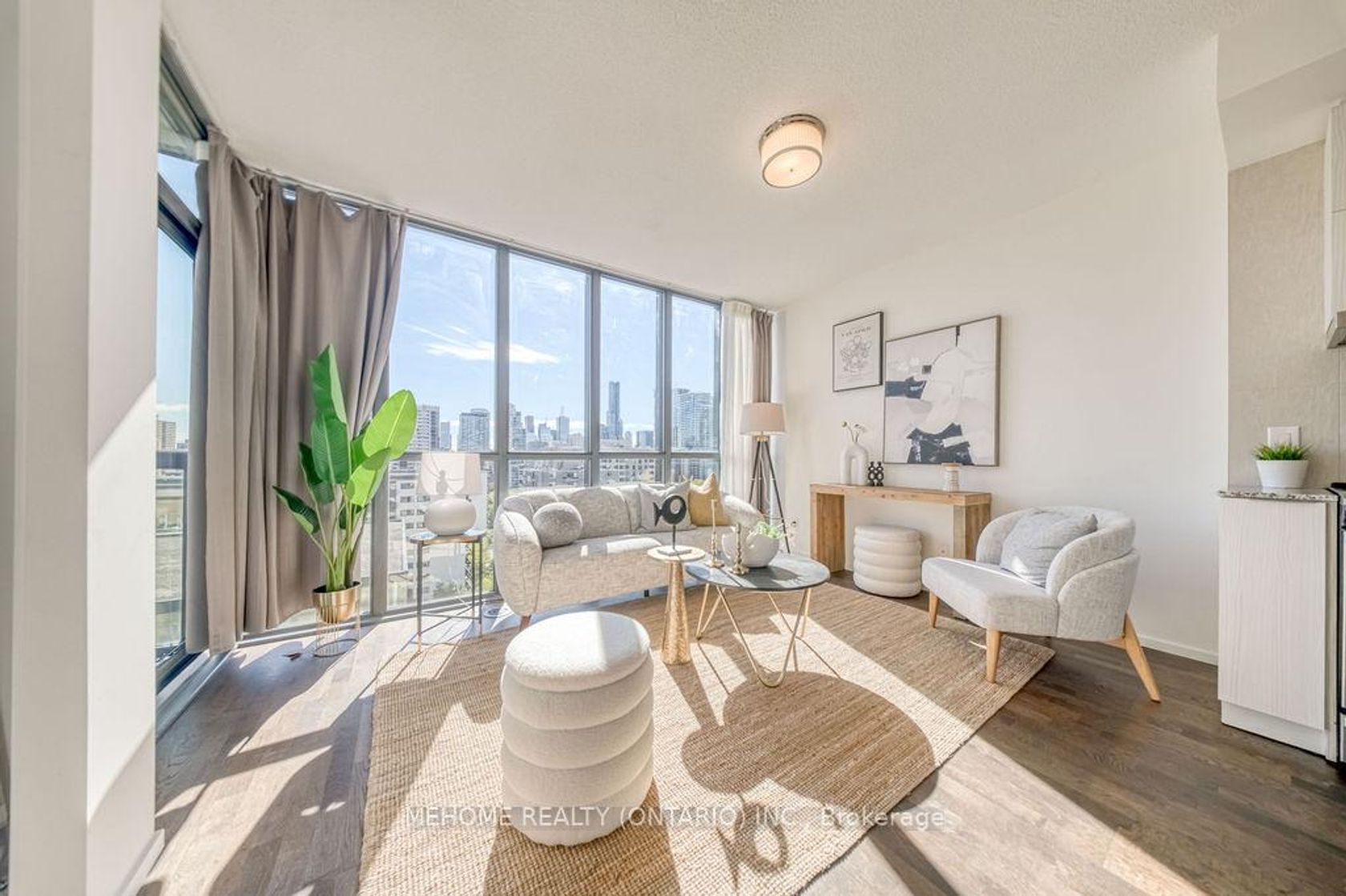 1103 - 101 Charles Street E, Yonge Corridor, Toronto photo number 2 1103 - 101 Charles Street E, Yonge Corridor, Toronto photo number 2