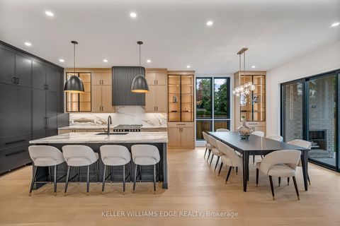 Photo 9 at 144 Mansfield Drive, CP College Park, Oakville