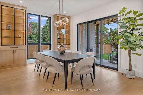 Photo 12 at 144 Mansfield Drive, CP College Park, Oakville