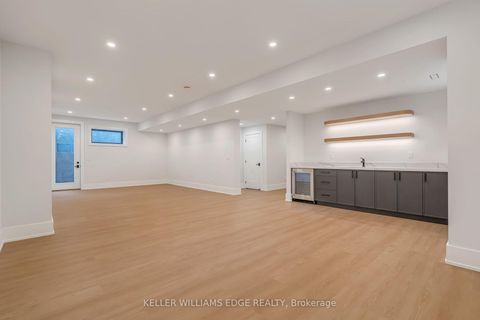 Photo 20 at 144 Mansfield Drive, CP College Park, Oakville