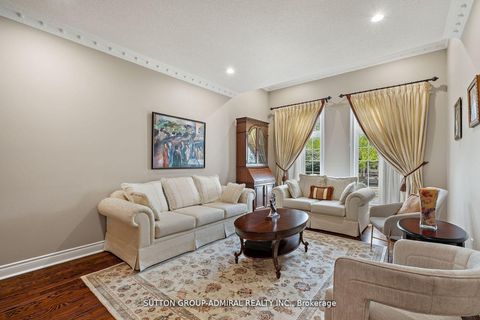 Photo 4 at 19 Langtry Place, Uplands, Vaughan