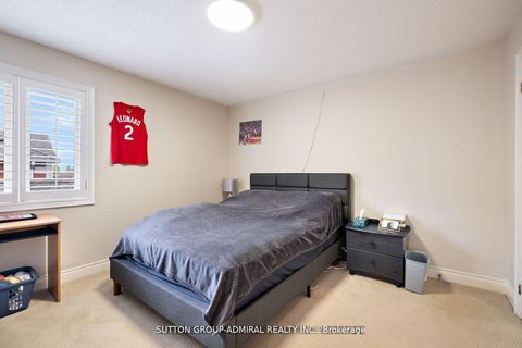 Photo 20 at 19 Langtry Place, Uplands, Vaughan