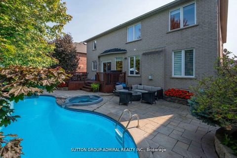 Photo 32 at 19 Langtry Place, Uplands, Vaughan