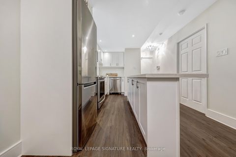 Photo 5 at 310 - 88 Charles Street E, Yonge Corridor, Toronto