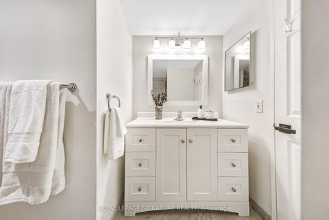 Photo 23 at 310 - 88 Charles Street E, Yonge Corridor, Toronto