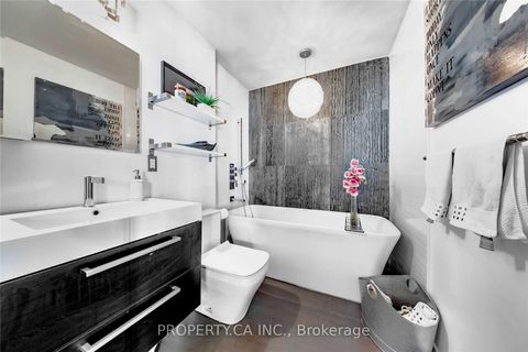 Photo 11 at 3604 - 10 Yonge Street, Waterfront Communities C1, Toronto