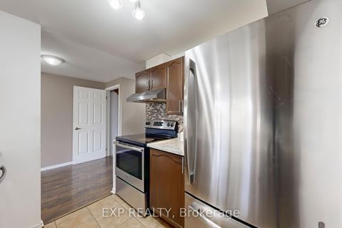 Photo 7 at 69 Goodwin Drive, Painswick South, Barrie