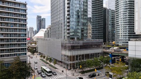 Photo 4 at 6312 - 10 York Street, Waterfront Communities C1, Toronto