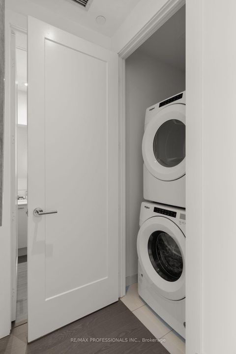 Photo 38 at 6312 - 10 York Street, Waterfront Communities C1, Toronto