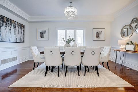 Photo 7 at 26 Santa Amato Crescent, Patterson, Vaughan