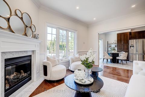 Photo 13 at 26 Santa Amato Crescent, Patterson, Vaughan