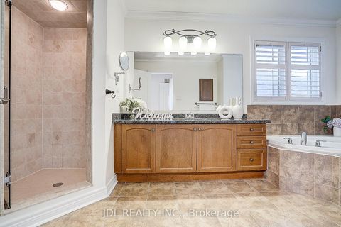 Photo 29 at 26 Santa Amato Crescent, Patterson, Vaughan