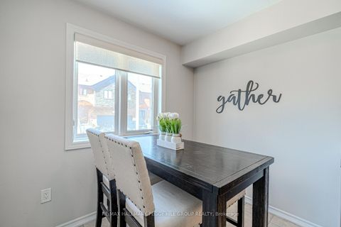 Photo 5 at 7 - 25 Madelaine Drive, Painswick South, Barrie Photo 5 at 7 - 25 Madelaine Drive, Painswick South, Barrie