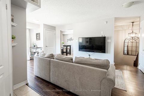 Photo 7 at 7 - 25 Madelaine Drive, Painswick South, Barrie Photo 7 at 7 - 25 Madelaine Drive, Painswick South, Barrie
