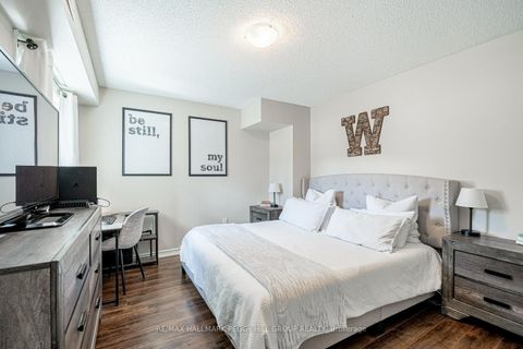 Photo 9 at 7 - 25 Madelaine Drive, Painswick South, Barrie Photo 9 at 7 - 25 Madelaine Drive, Painswick South, Barrie