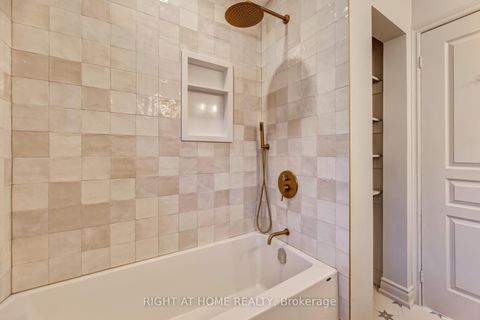 Photo 25 at 57 Calera Crescent, Sonoma Heights, Vaughan