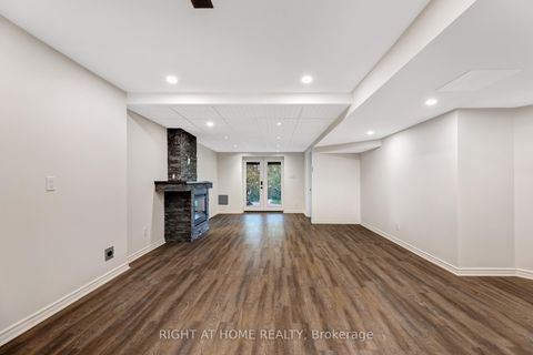 Photo 29 at 57 Calera Crescent, Sonoma Heights, Vaughan