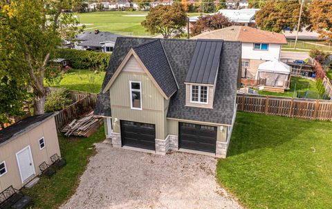 Photo 4 at 132 High Street, Bowmanville, Clarington