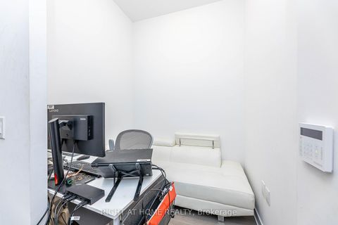 Photo 8 at 212 - 60 Honeycrisp Crescent, Vaughan Corporate Centre, Vaughan