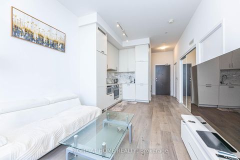 Photo 18 at 212 - 60 Honeycrisp Crescent, Vaughan Corporate Centre, Vaughan