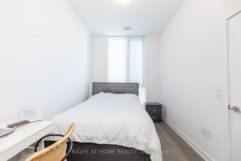 Photo 20 at 212 - 60 Honeycrisp Crescent, Vaughan Corporate Centre, Vaughan