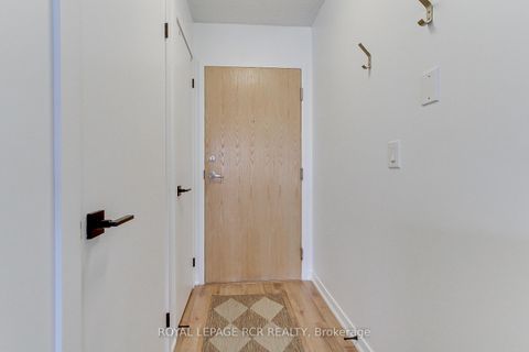 Photo 4 at 623 - 38 Joe Shuster Way, South Parkdale, Toronto