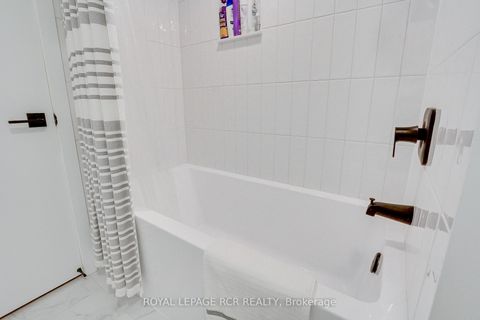 Photo 29 at 623 - 38 Joe Shuster Way, South Parkdale, Toronto