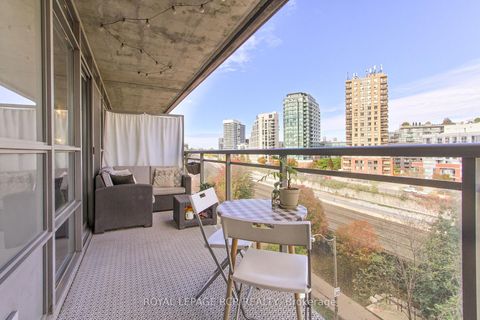 Photo 32 at 623 - 38 Joe Shuster Way, South Parkdale, Toronto