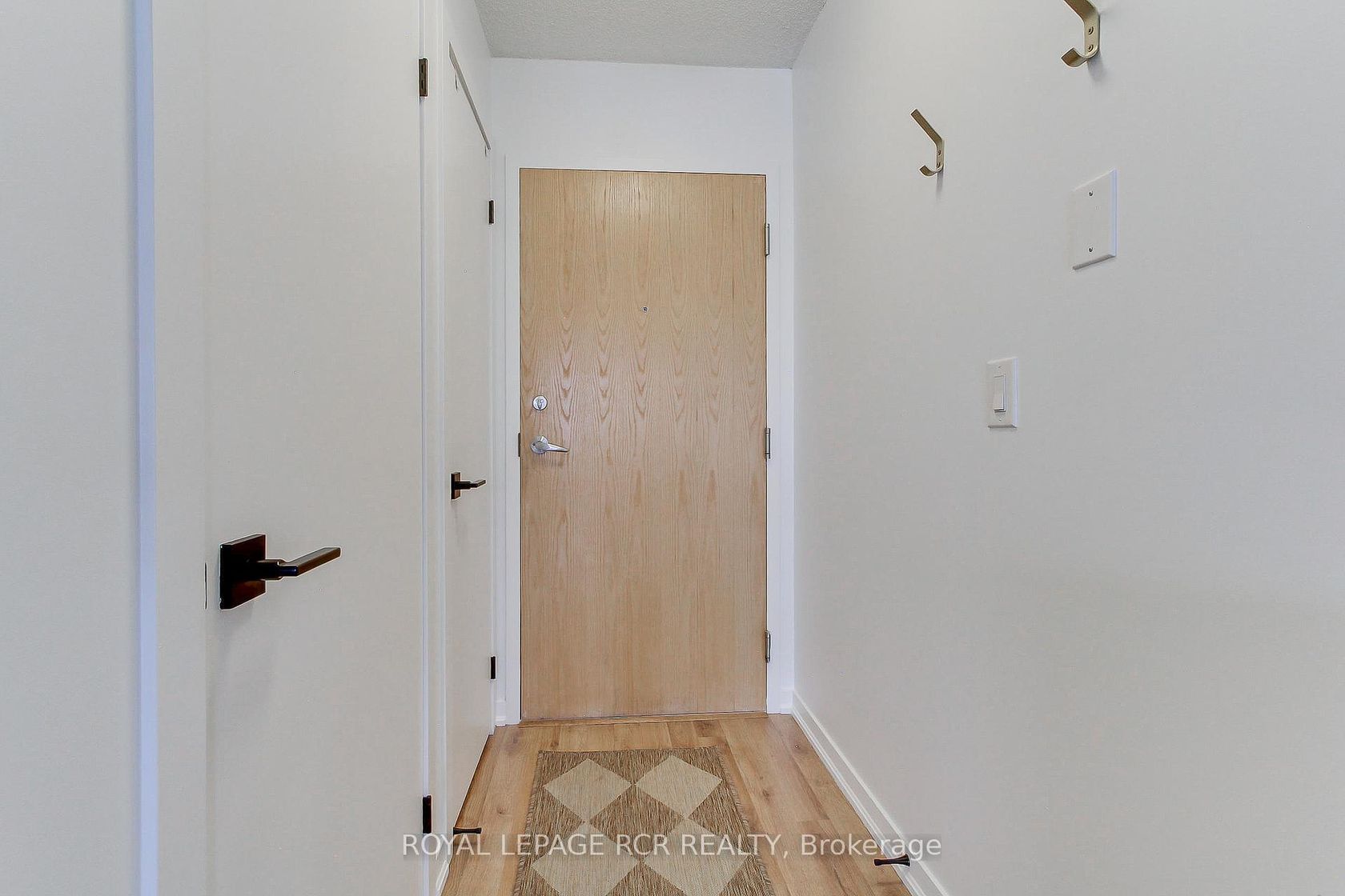 Photo 4 at 623 - 38 Joe Shuster Way, South Parkdale, Toronto Photo 4 at 623 - 38 Joe Shuster Way, South Parkdale, Toronto