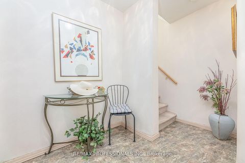 Photo 2 at 907 - 11 Wincott Drive, The Westway, Toronto