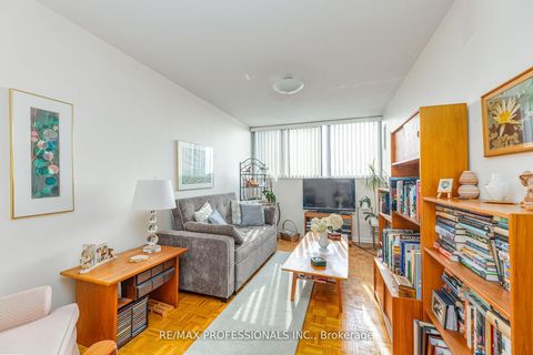 Photo 11 at 907 - 11 Wincott Drive, The Westway, Toronto