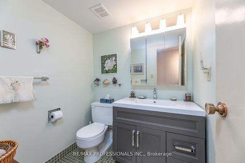 Photo 14 at 907 - 11 Wincott Drive, The Westway, Toronto