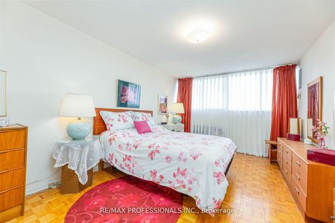 Photo 16 at 907 - 11 Wincott Drive, The Westway, Toronto