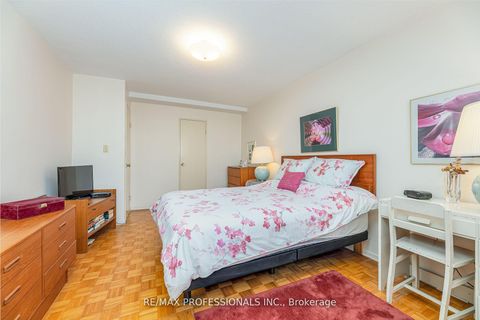 Photo 17 at 907 - 11 Wincott Drive, The Westway, Toronto