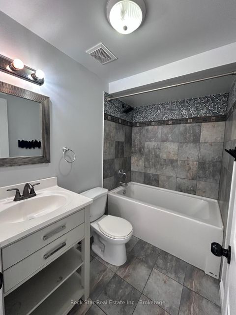 Photo 9 at 27 Delaney Crescent, Northwest, Barrie
