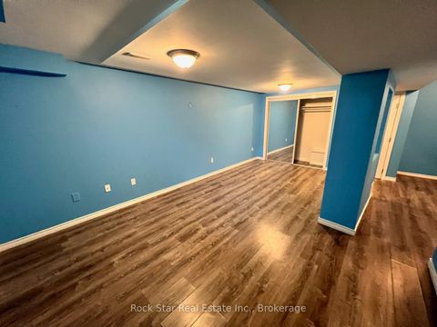 Photo 15 at 27 Delaney Crescent, Northwest, Barrie